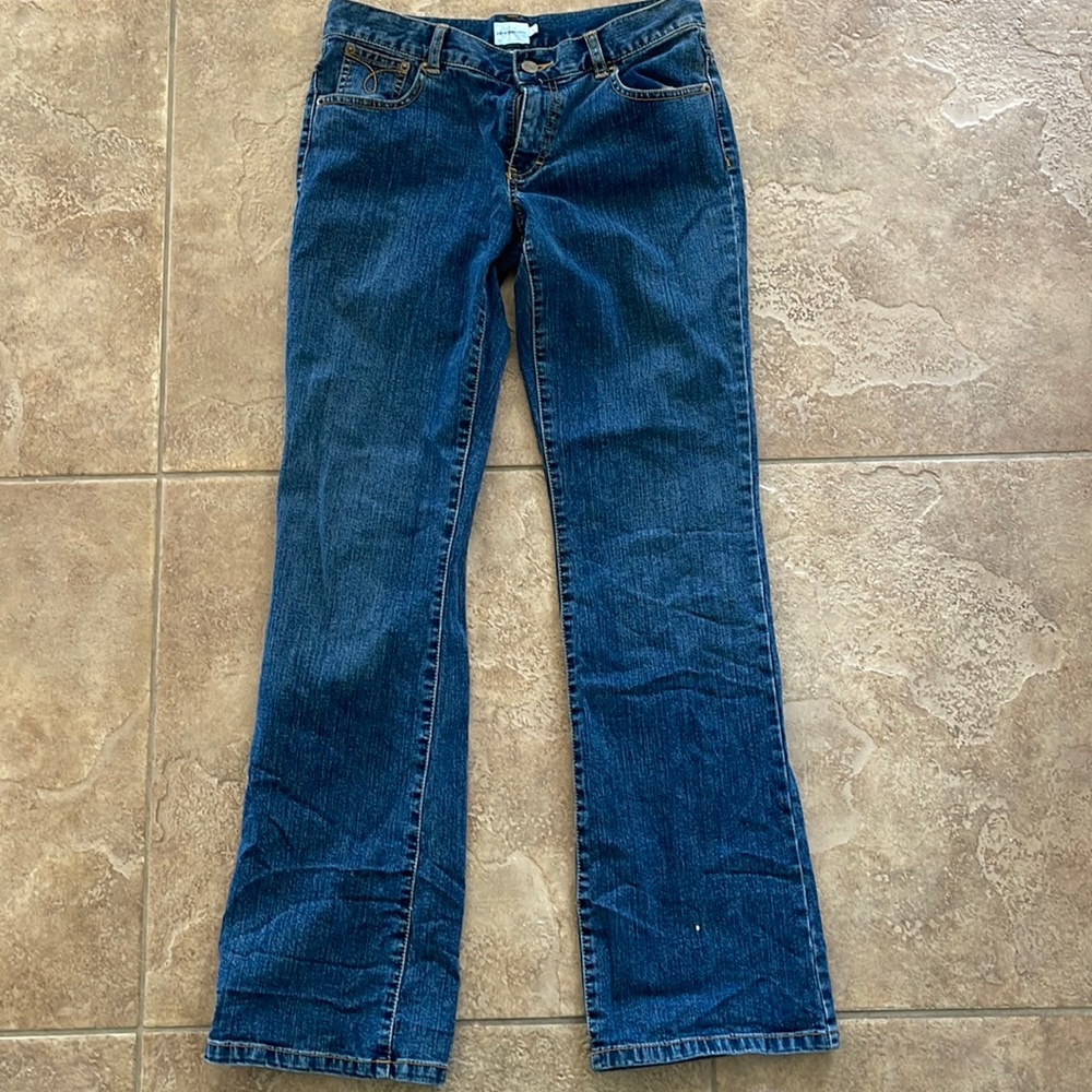 from calvin klein size 5 made of 86% cotton 13% polyester never worn